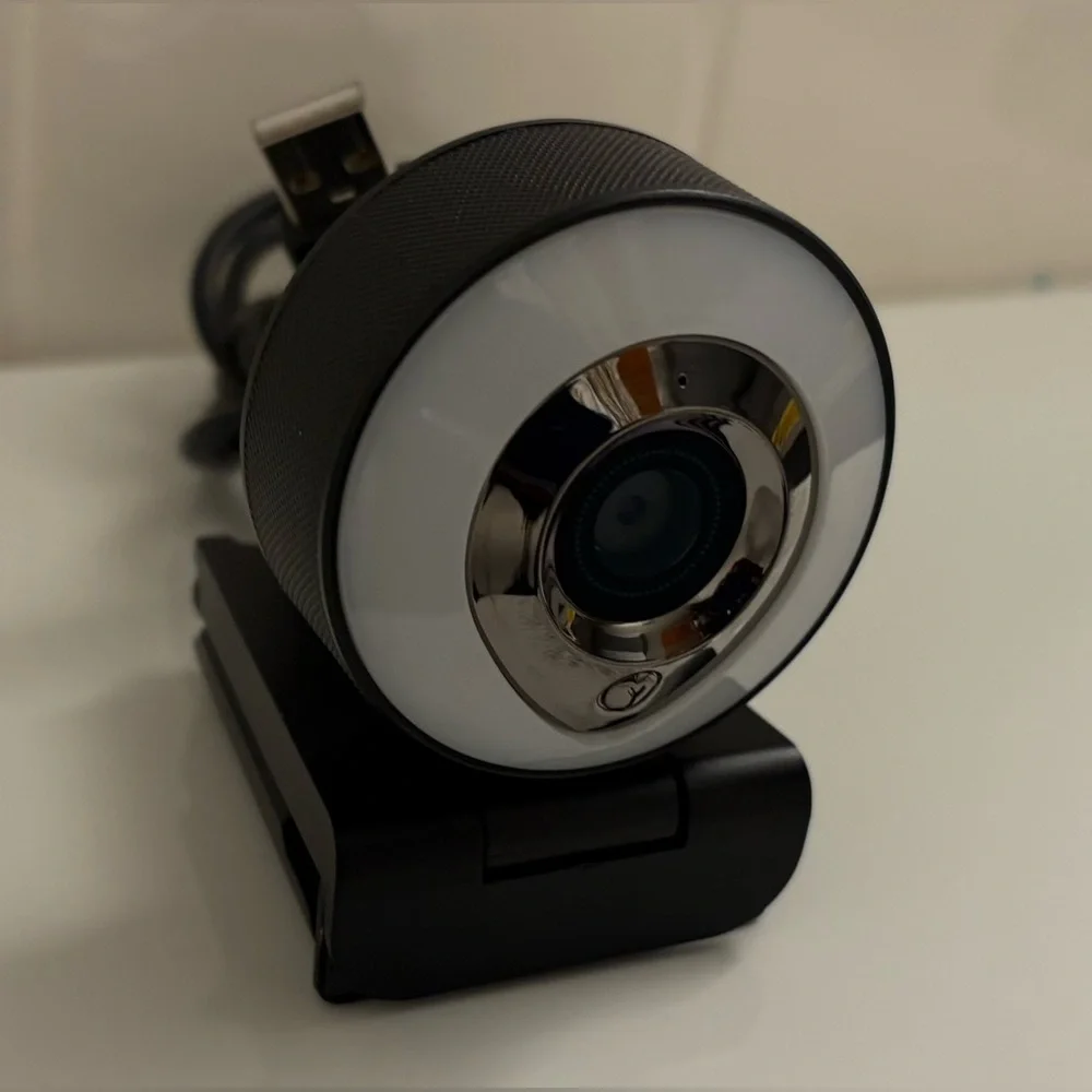 Aoboco 969 Streaming Web Cam 1080p w/ microphone and ring light